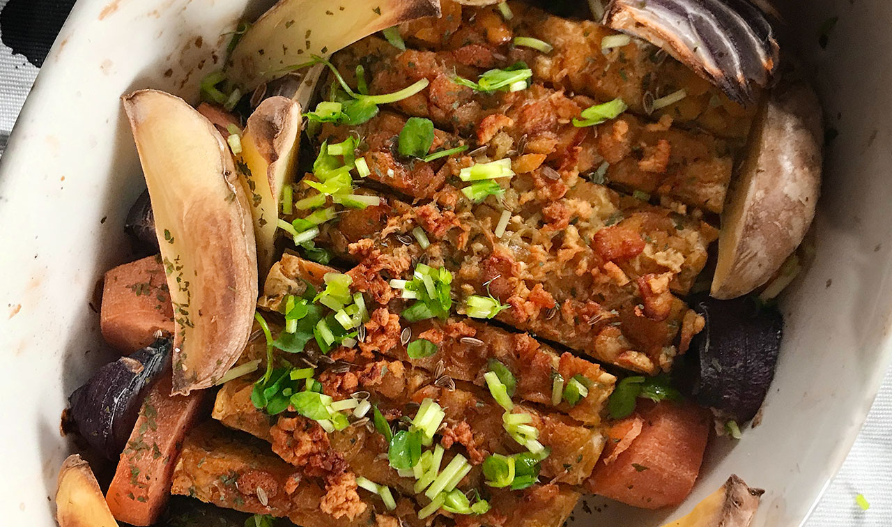 Ugnsbakad tempeh med rotfrukter